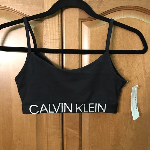 Calvin Klein sports bra - Picture 1 of 2